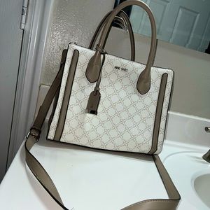 Nine West Purse!